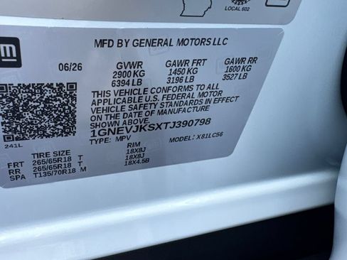 New 2026 Chevrolet Traverse Z71 w/ Enhanced Driving Package AWD/4WD image 35