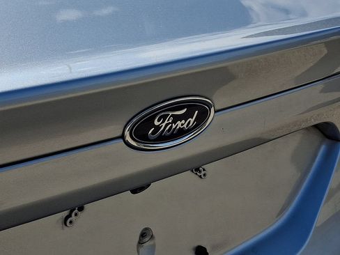 Used 2015 Ford Fusion SE FWD image 10