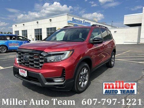 Used 2022 Honda Passport TrailSport image 1