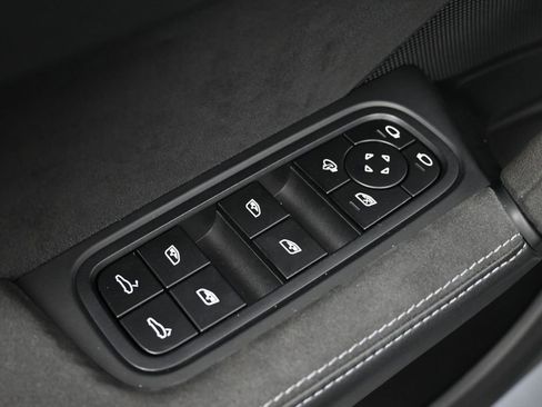 Certified 2023 Porsche Cayenne Turbo GT image 19