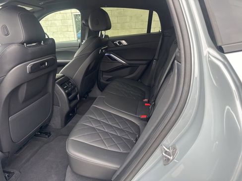 Used 2024 BMW X6 xDrive40i w/ Premium Package AWD/4WD image 16