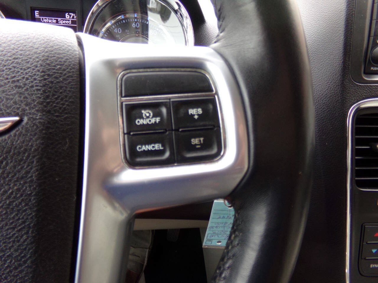 Used 2013 Chrysler Town & Country Touring FWD image 56