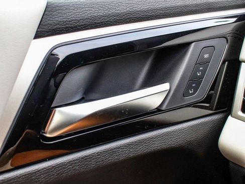 New 2025 Mitsubishi Outlander SEL AWD/4WD image 9