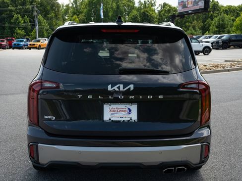 Used 2025 Kia Telluride S FWD image 8
