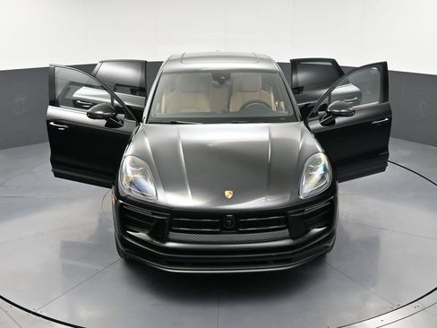 New 2026 Porsche Macan AWD/4WD image 33