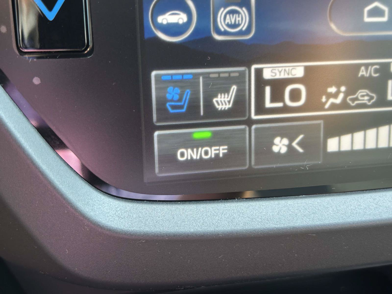 New 2026 Subaru Forester Touring AWD/4WD image 17