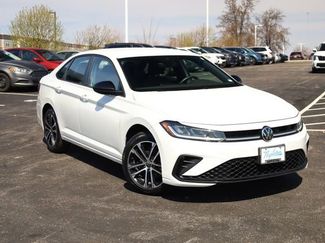 Used 2025 Volkswagen Jetta Sport FWD video 2