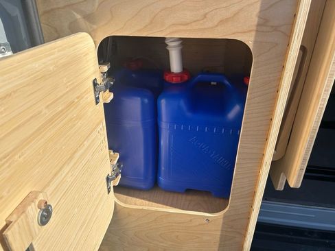 Used 2024 Mercedes-Benz Sprinter 144 Cargo image 20