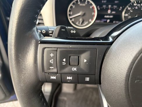 Used 2023 Nissan Rogue SL w/ SL Premium Package image 31