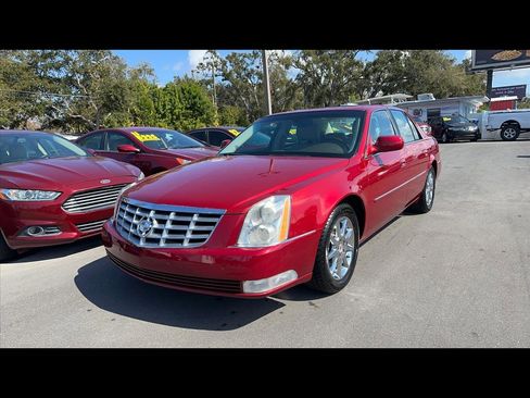 Used 2011 Cadillac DTS Luxury image 1