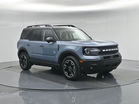 Used 2025 Ford Bronco Sport Outer Banks w/ Outer Banks Tech Package+ AWD/4WD image 59