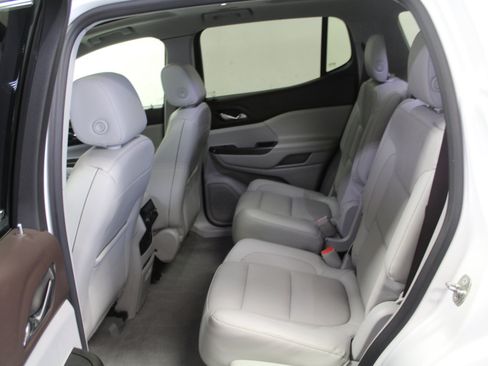 Used 2017 GMC Acadia SLT image 25