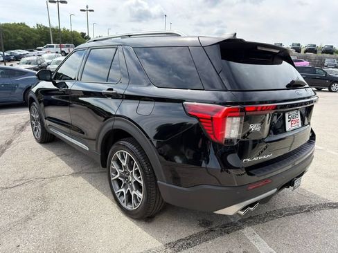 Used 2025 Ford Explorer Platinum w/ Ultimate Package AWD/4WD image 5