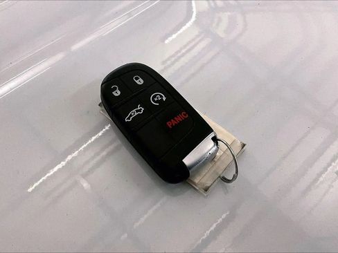 Used 2023 Dodge Charger SXT image 9