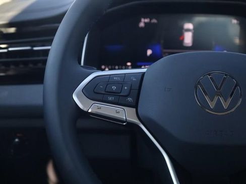 New 2026 Volkswagen Jetta SE image 9