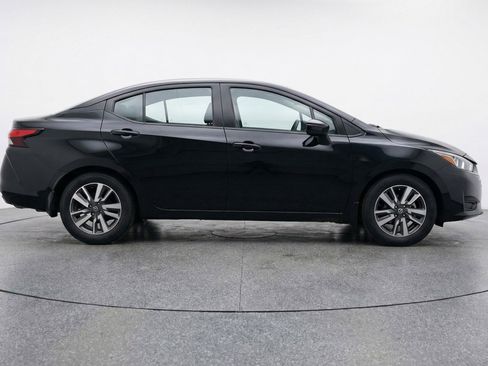 Used 2025 Nissan Versa SV FWD image 11