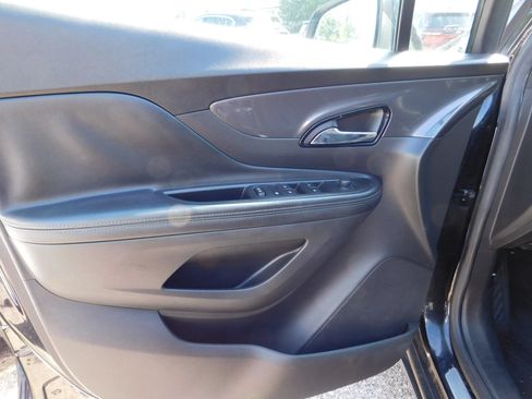 Used 2019 Buick Encore Sport Touring AWD/4WD image 11