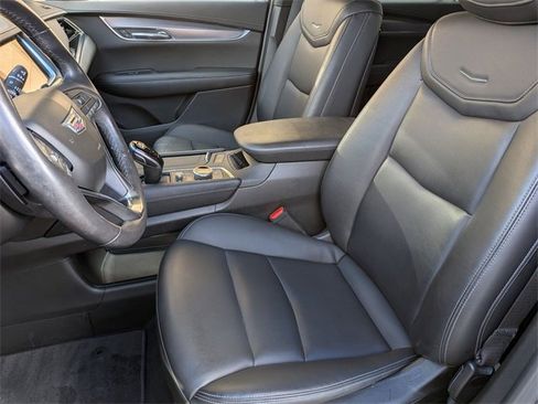 Certified 2022 Cadillac XT6 Luxury image 20