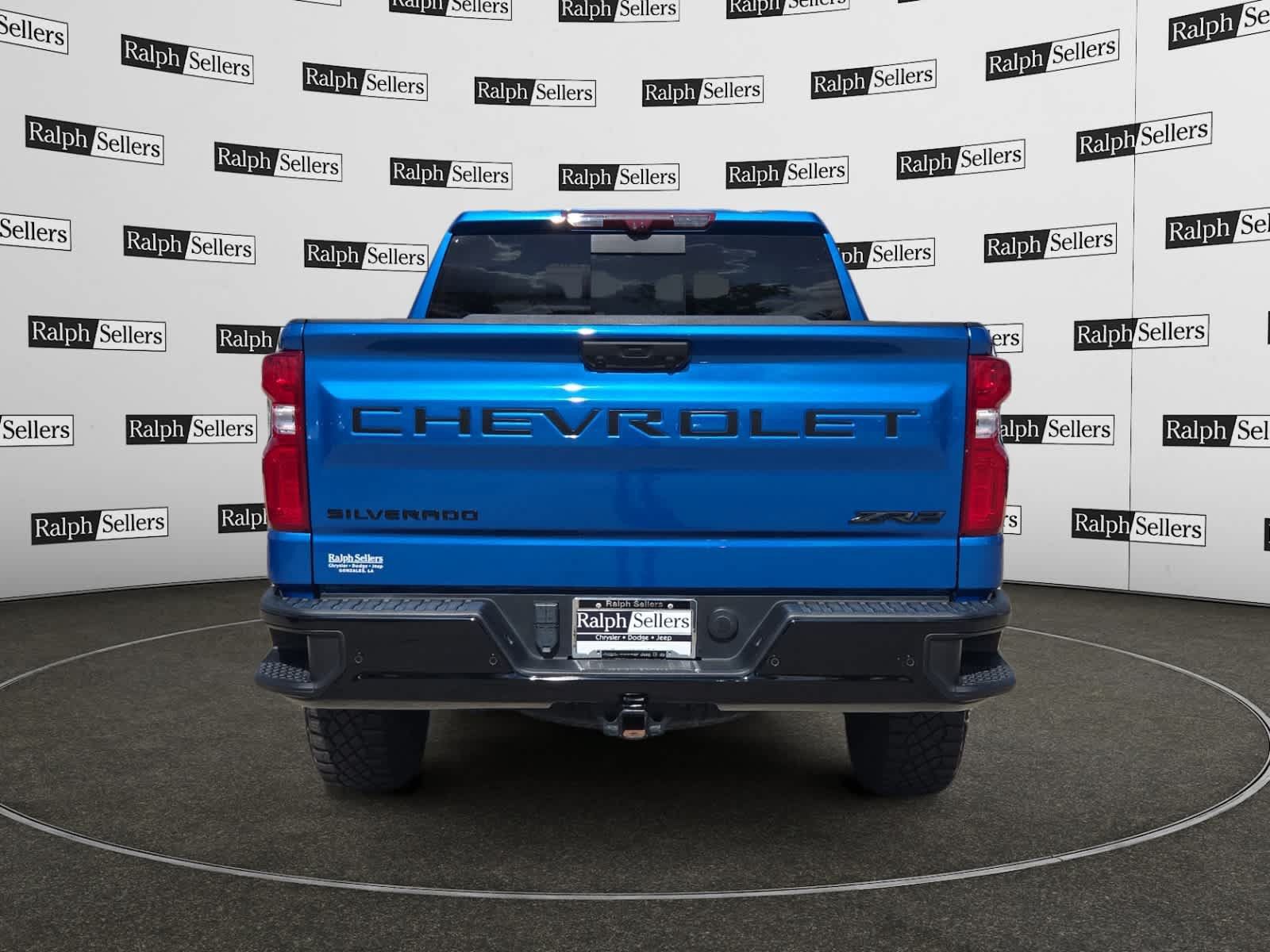 Used 2024 Chevrolet Silverado 1500 ZR2 w/ Technology Package AWD/4WD image 5