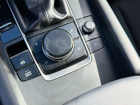 Used 2024 MAZDA MAZDA3 s image 27