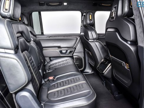 Used 2022 Rivian R1S Launch Edition image 22