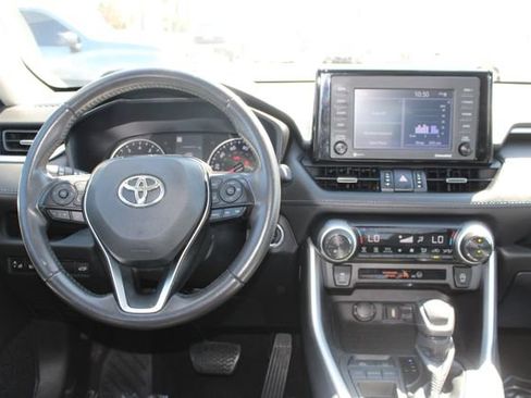 Used 2022 Toyota RAV4 XLE Premium FWD image 14