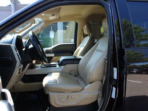 Used 2018 Ford F250 Lariat w/ Chrome Package AWD/4WD image 12