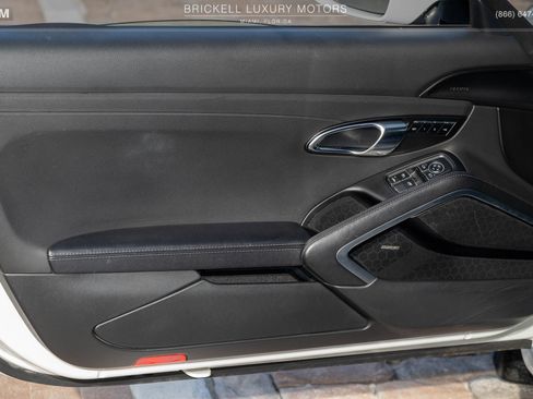 Used 2017 Porsche 911 Carrera S RWD image 19