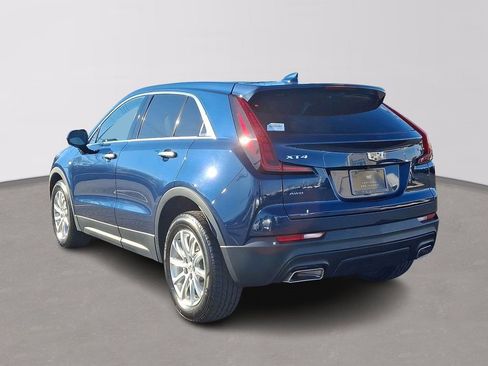 Certified 2022 Cadillac XT4 Luxury image 4