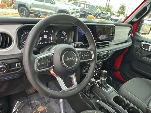 Used 2025 Jeep Wrangler Backcountry image 23