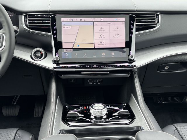 New 2026 Jeep Grand Wagoneer Limited AWD/4WD image 16