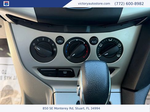 Used 2014 Ford Focus SE image 24