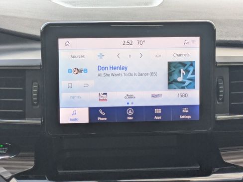 Used 2021 Ford Explorer Limited w/ Equipment Group 301A image 22