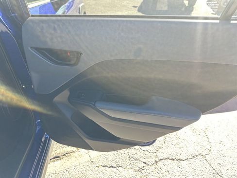 Certified 2024 Subaru Crosstrek 2.0i Premium image 17