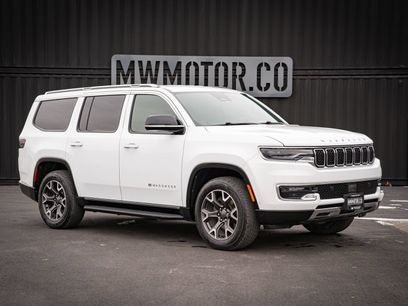 Used 2023 Jeep Wagoneer Series III w/ Preferred Equipment Group