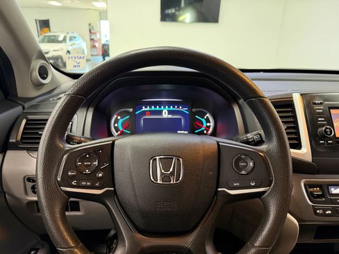 Used 2019 Honda Pilot LX image 32