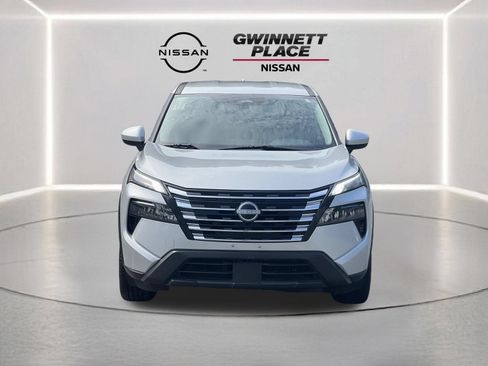 Used 2025 Nissan Rogue SV AWD/4WD image 31