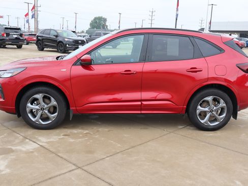 Used 2024 Ford Escape ST-Line Select w/ Tech Pack #2 image 9