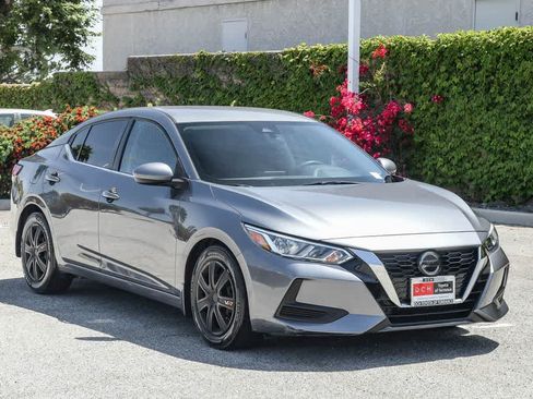 Used 2020 Nissan Sentra S FWD image 3