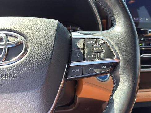 Used 2020 Toyota Highlander Platinum image 24