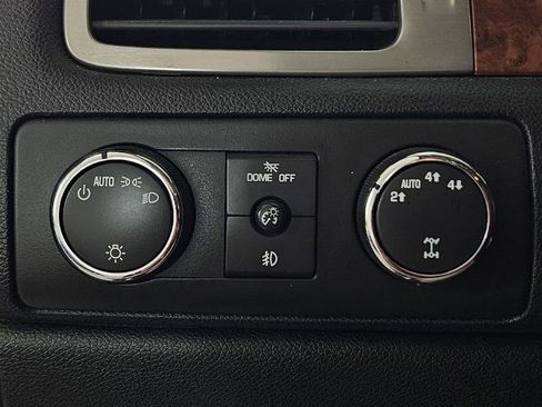 Used 2009 Chevrolet Tahoe LTZ image 14