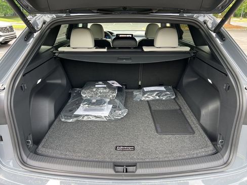 New 2026 Volkswagen Atlas Cross Sport SEL Premium R-Line AWD/4WD image 13