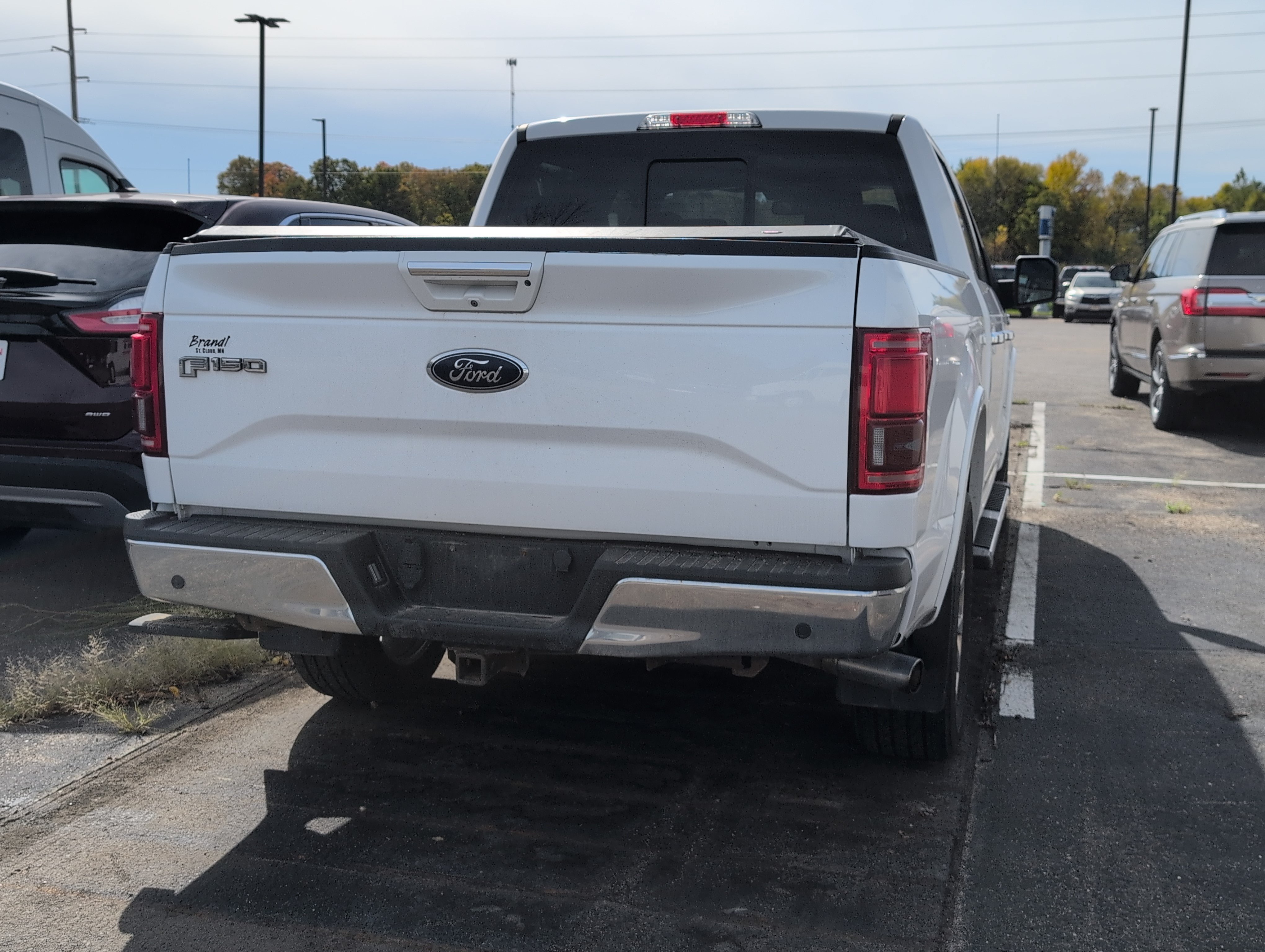 Used 2017 Ford F150 Lariat w/ Equipment Group 502A Luxury AWD/4WD image 4