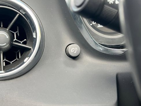 Used 2023 Chevrolet Camaro LT image 40