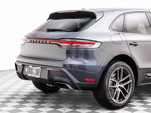 Certified 2025 Porsche Macan image 33