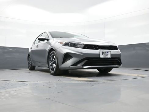 Certified 2024 Kia Forte LXS w/ LXS Technology Package image 26