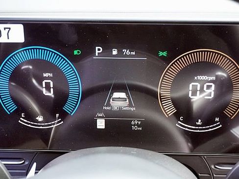 New 2026 Hyundai Kona SEL Premium FWD image 35