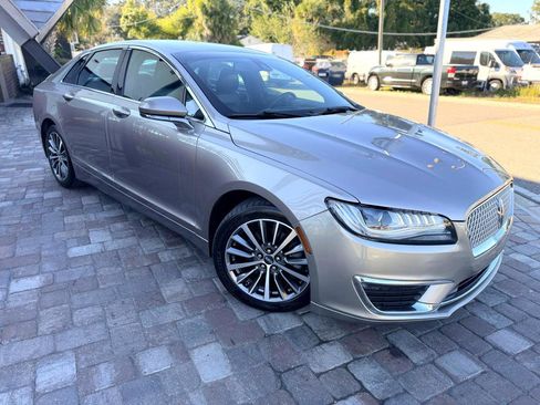 Used 2019 Lincoln MKZ Premiere image 10