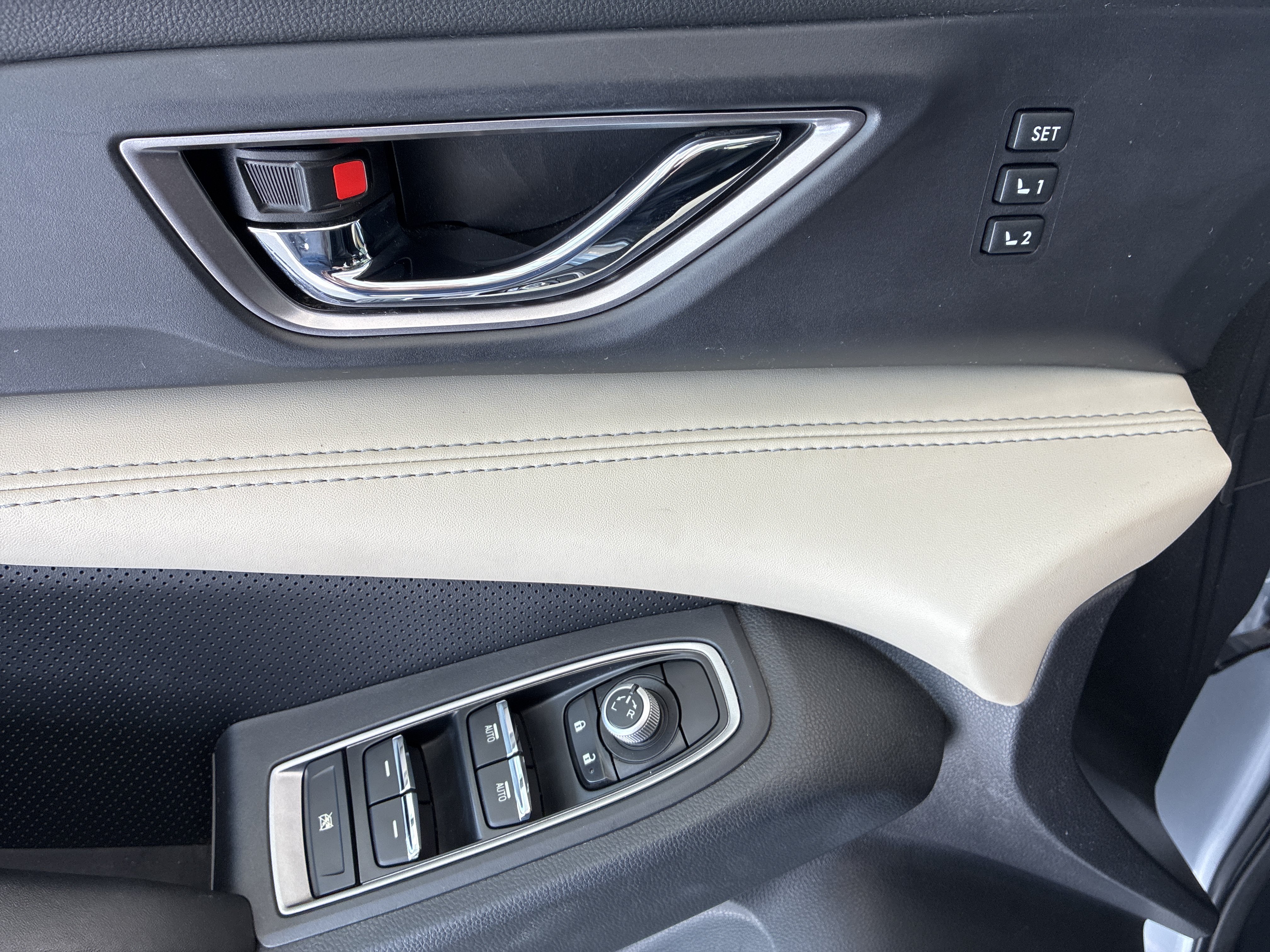 Used 2019 Subaru Ascent Limited AWD/4WD image 22