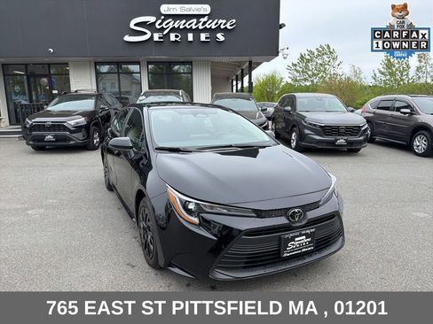 Used 2026 Toyota Corolla LE FWD image 1